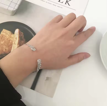 Korean Silver Color Angel Wing Cuff Bracelet For Women Exquisite Crystal Feather Adjustable Bracelet Wedding Jewelry Gifts