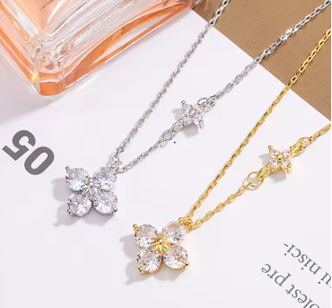 Double Lucky Four-leaf Clover Pendent Necklace for Women Cute White CZ Flower Stackable Chain Fashion Wedding Jewelry Gift