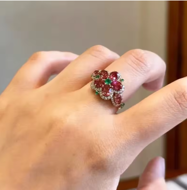 Sweet Dazzling Pastoral Style Showy Red Gem Flower Earrings for Women rings Small Exquisite Earings Wedding jewellery set