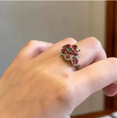 Sweet Dazzling Pastoral Style Showy Red Gem Flower Earrings for Women rings Small Exquisite Earings Wedding jewellery set