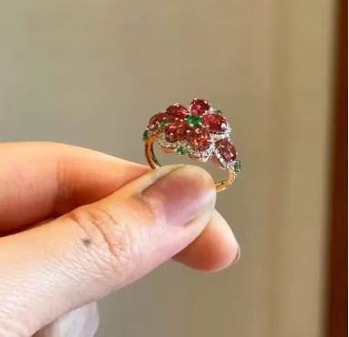 Sweet Dazzling Pastoral Style Showy Red Gem Flower Earrings for Women rings Small Exquisite Earings Wedding jewellery set